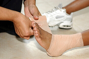 sprained ankle treatment in the Dallas, TX 75231, Athens, TX 75751 and Gun Barrel City, TX 75156 area