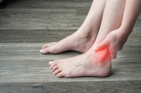 When to Call a Podiatrist for Ankle Pain